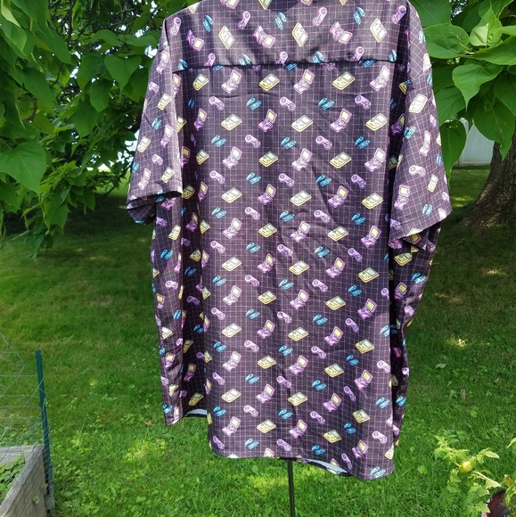 Unisex button down - Picture 2 of 7